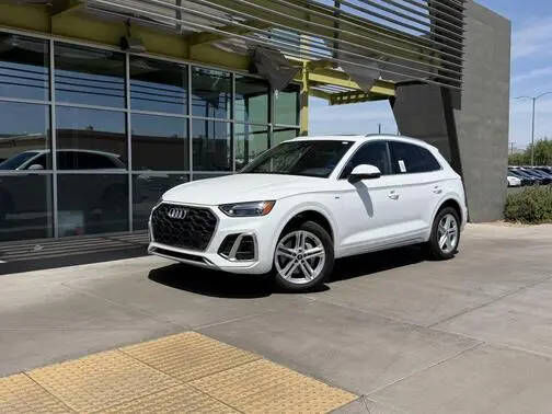 2024 AUDI Q5 e