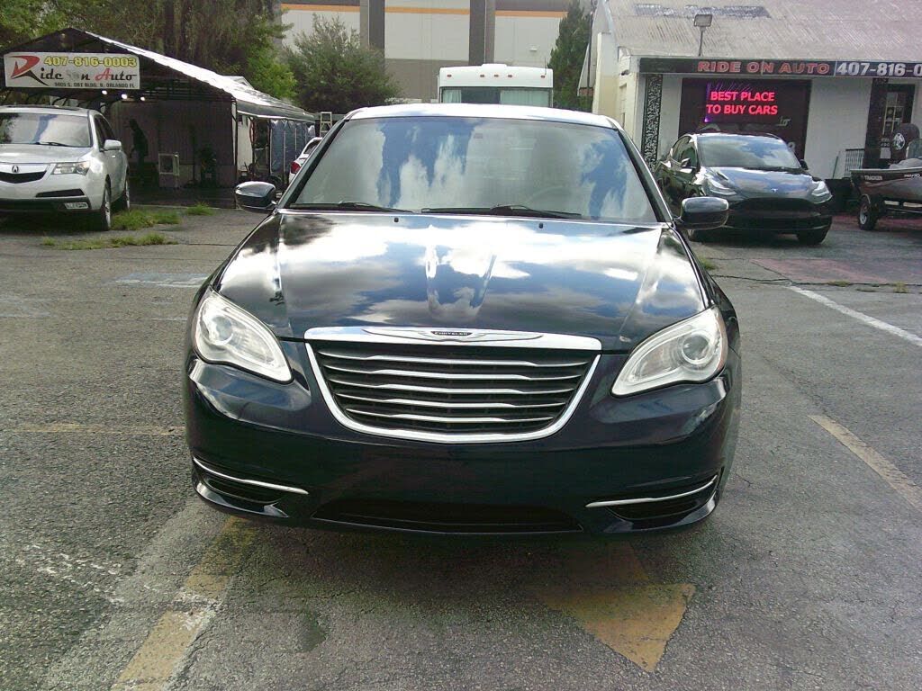 2014 CHRYSLER 200