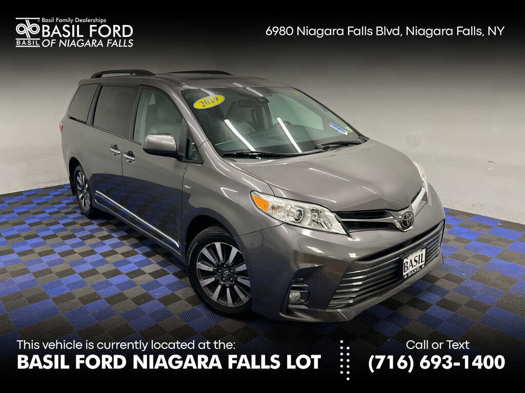 2019 TOYOTA Sienna