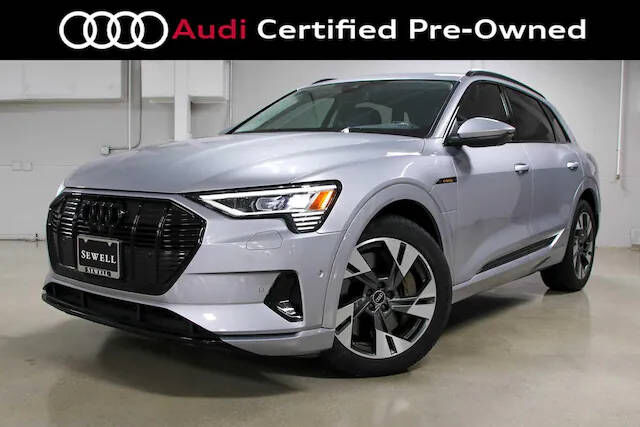 2022 AUDI e-tron