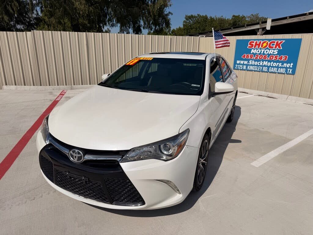 2017 TOYOTA Camry