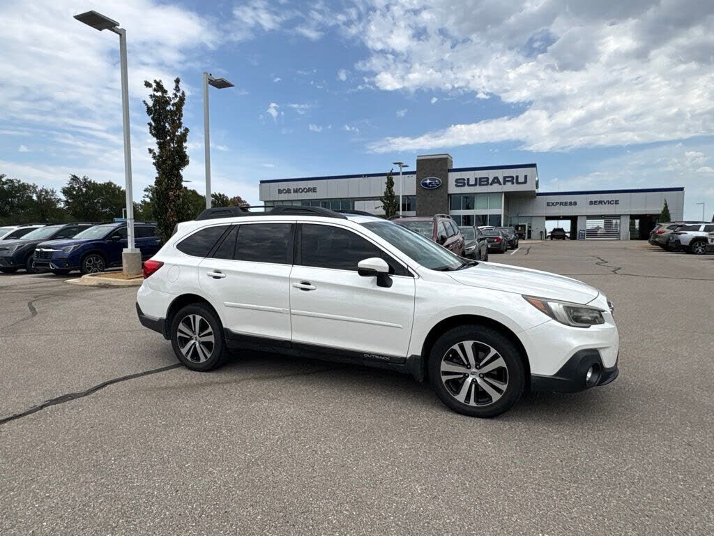 2018 SUBARU Outback