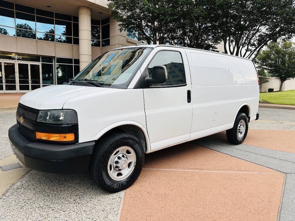 2019 CHEVROLET Express