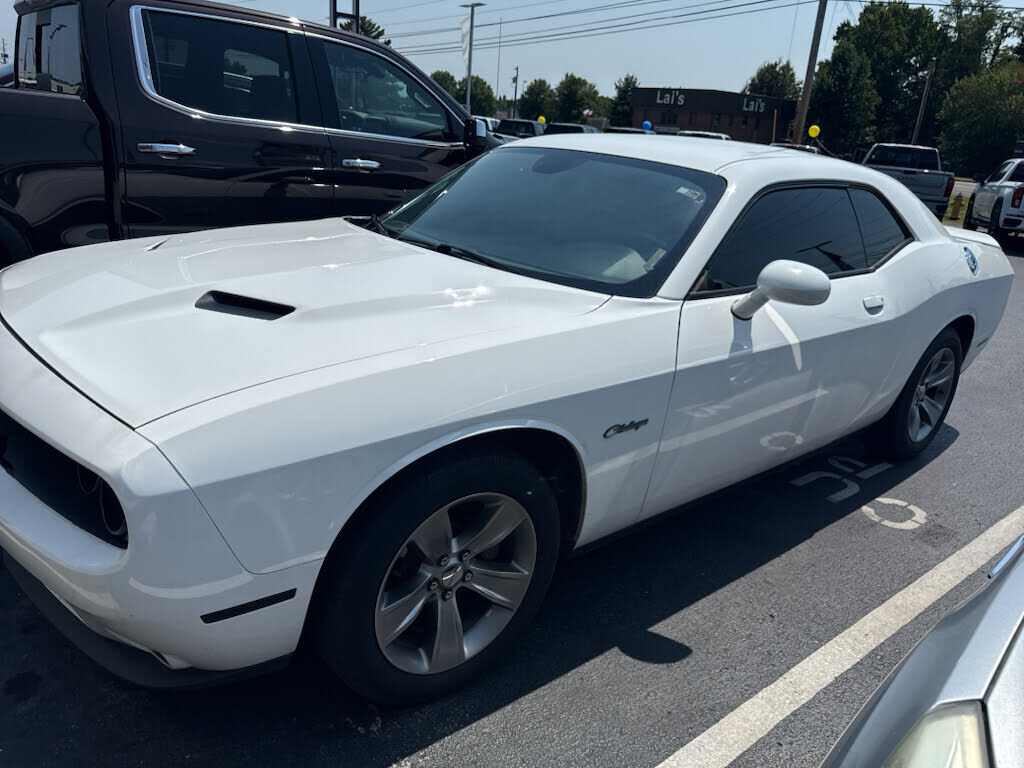 2019 DODGE Challenger