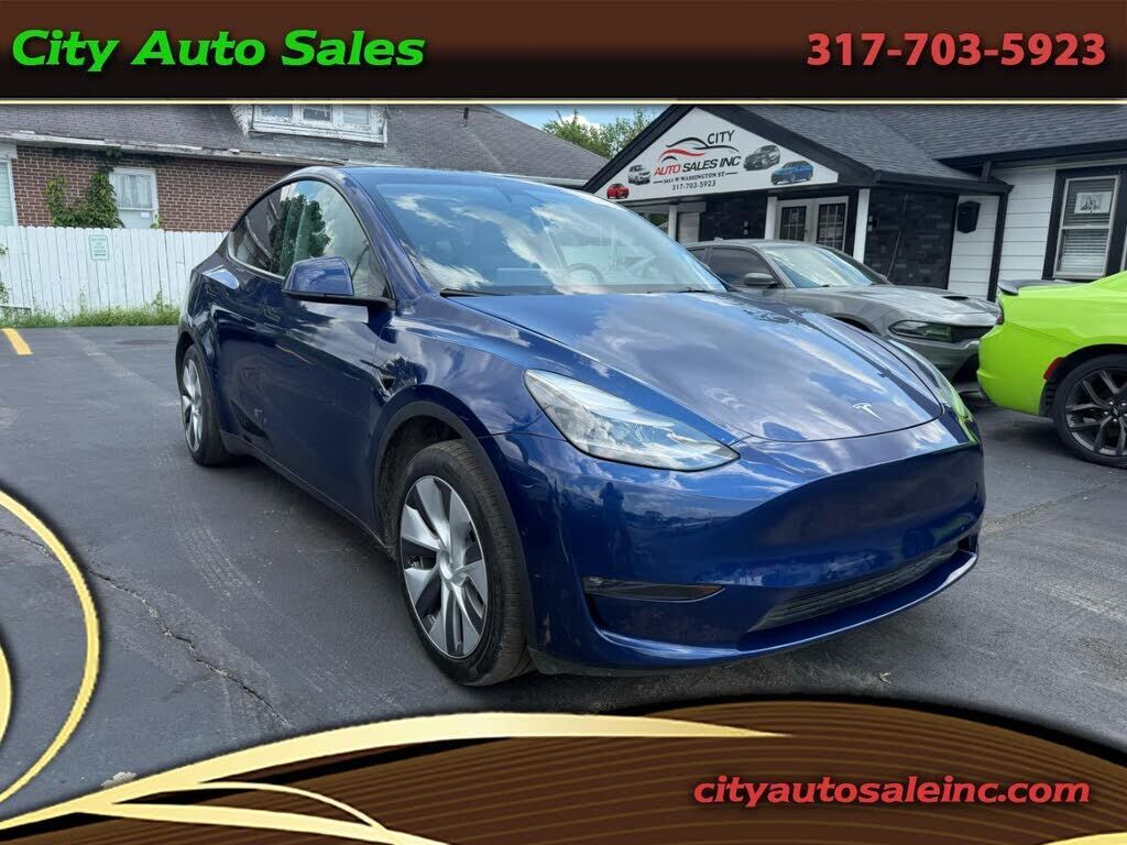 2023 TESLA Model Y