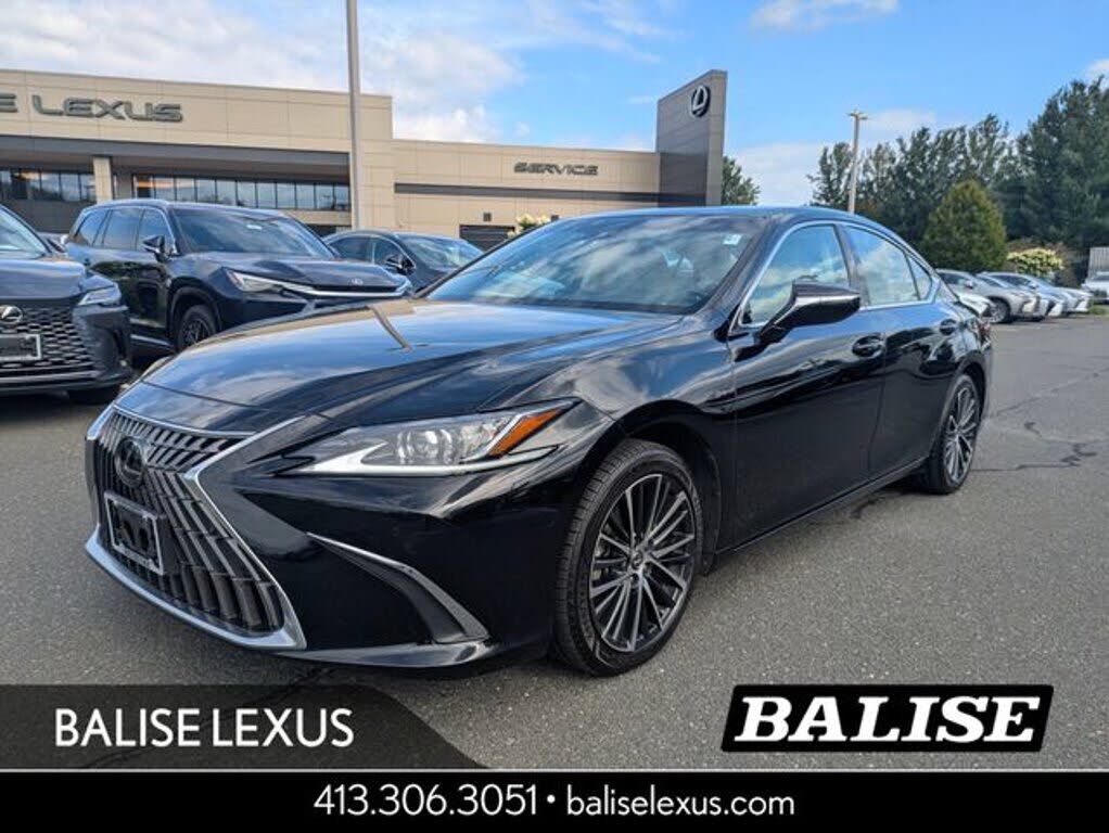2024 LEXUS ES