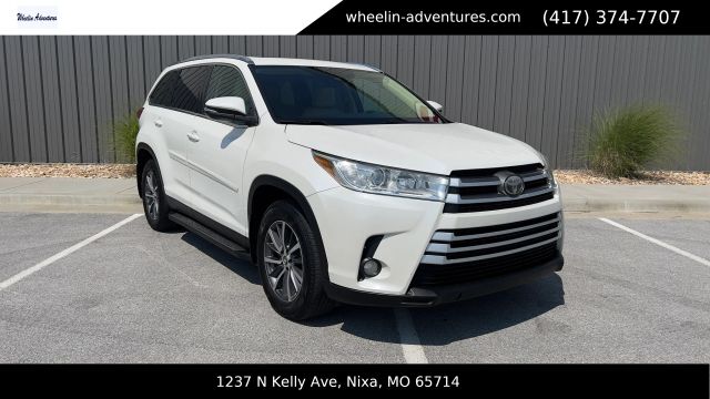 2019 TOYOTA Highlander