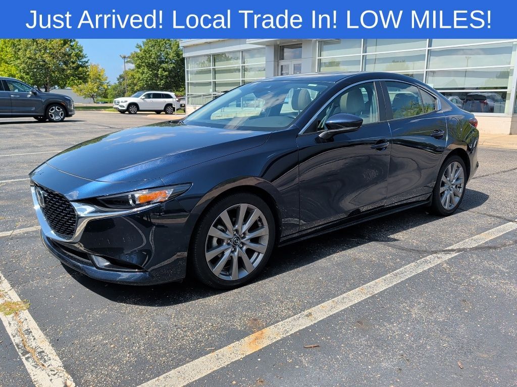 2022 MAZDA Mazda3