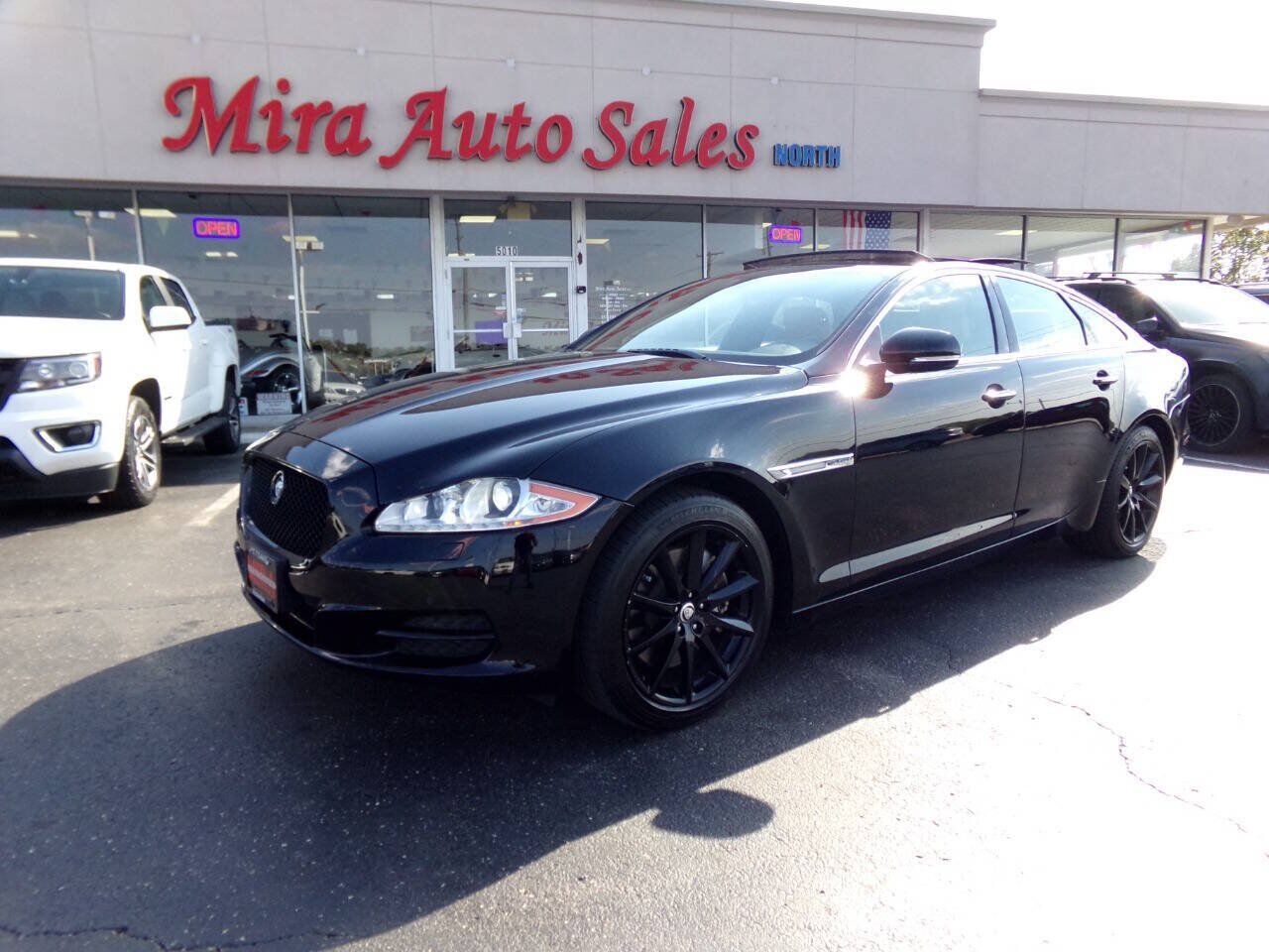 2013 JAGUAR XJ