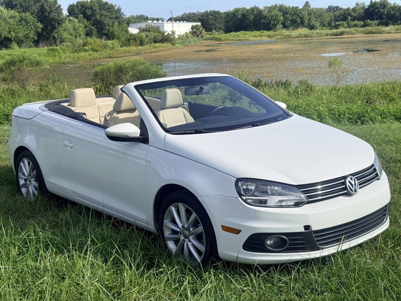 2014 VOLKSWAGEN Eos