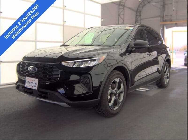 2025 FORD Escape