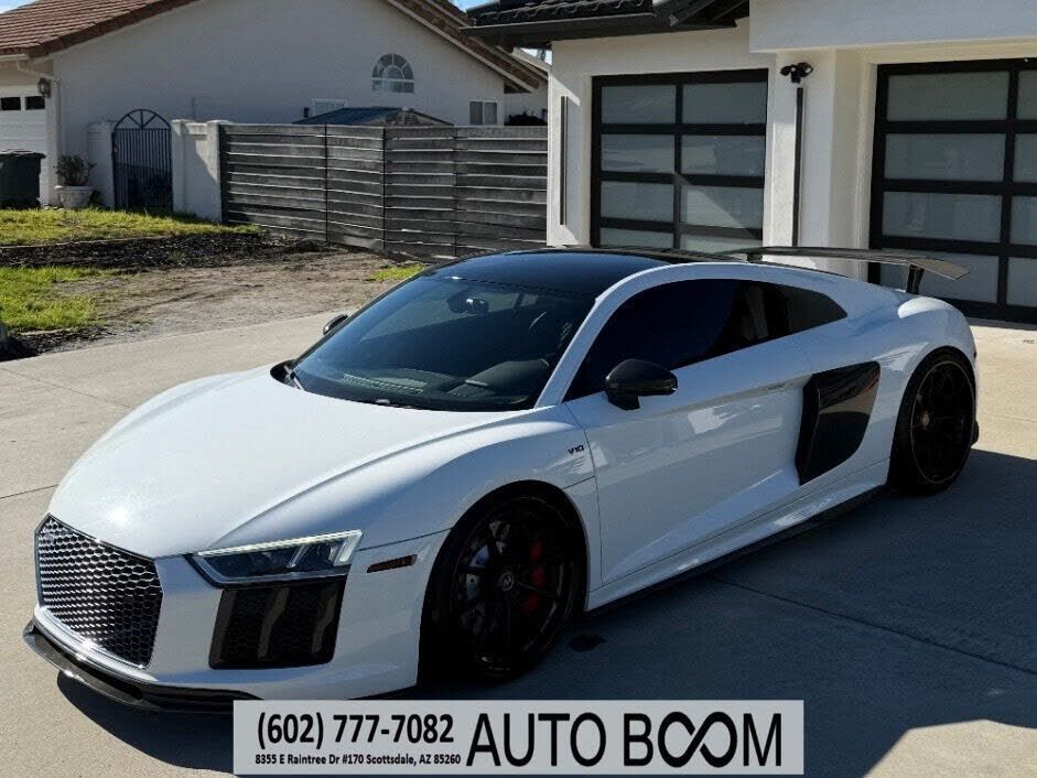 2017 AUDI R8