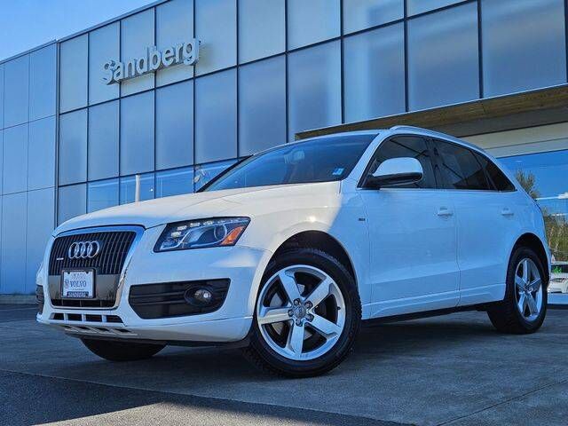 2011 AUDI Q5