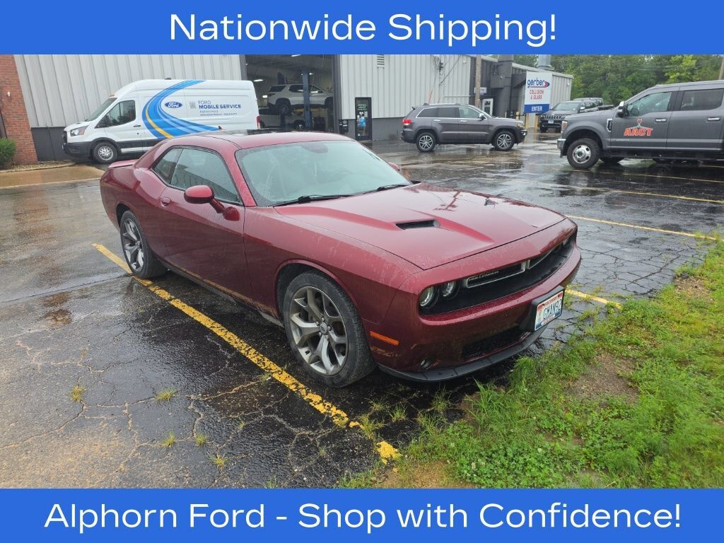 2017 DODGE Challenger