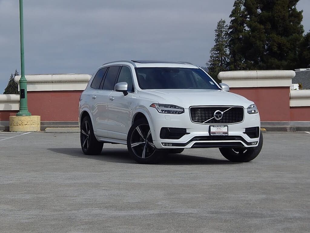2016 VOLVO XC90