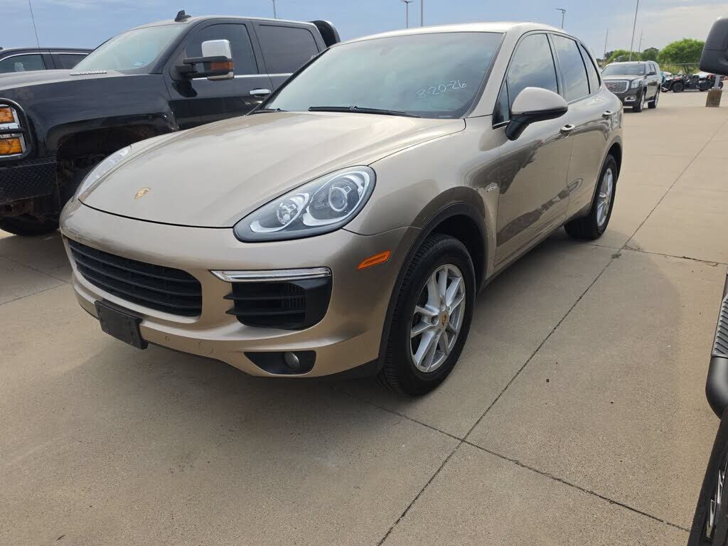 2015 PORSCHE Cayenne