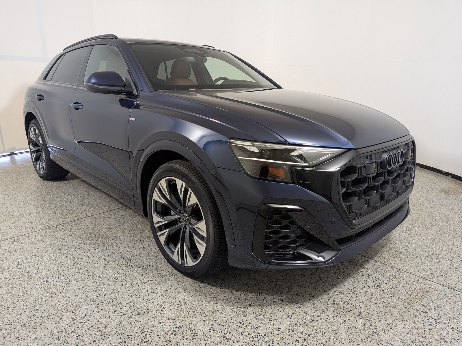 2027 AUDI Q8