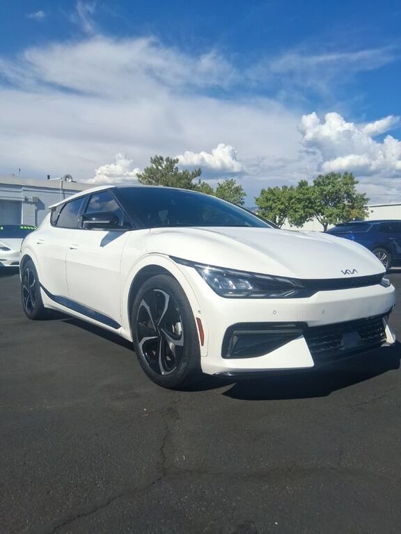 2023 KIA EV6