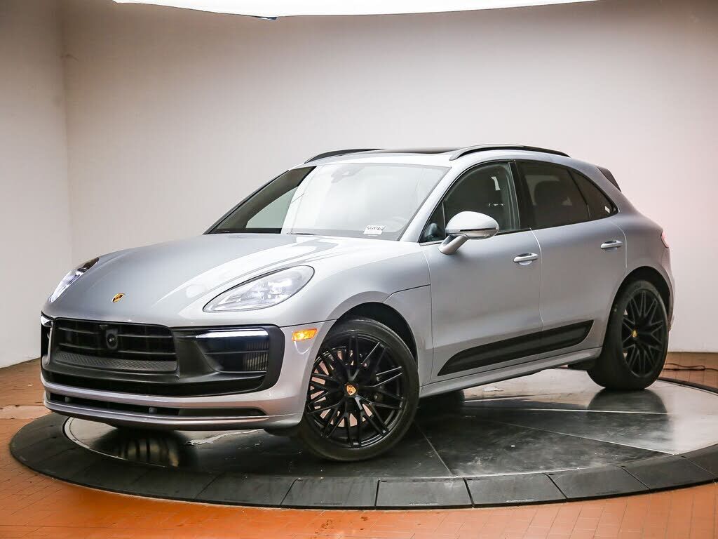 2023 PORSCHE Macan