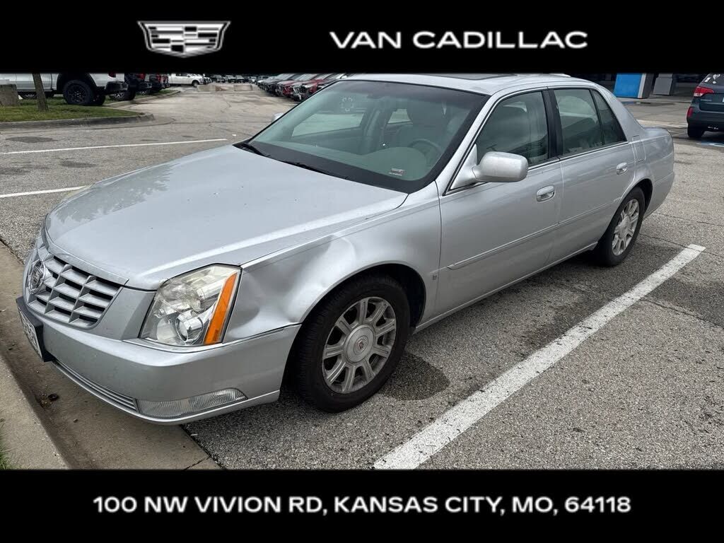 2010 CADILLAC DTS