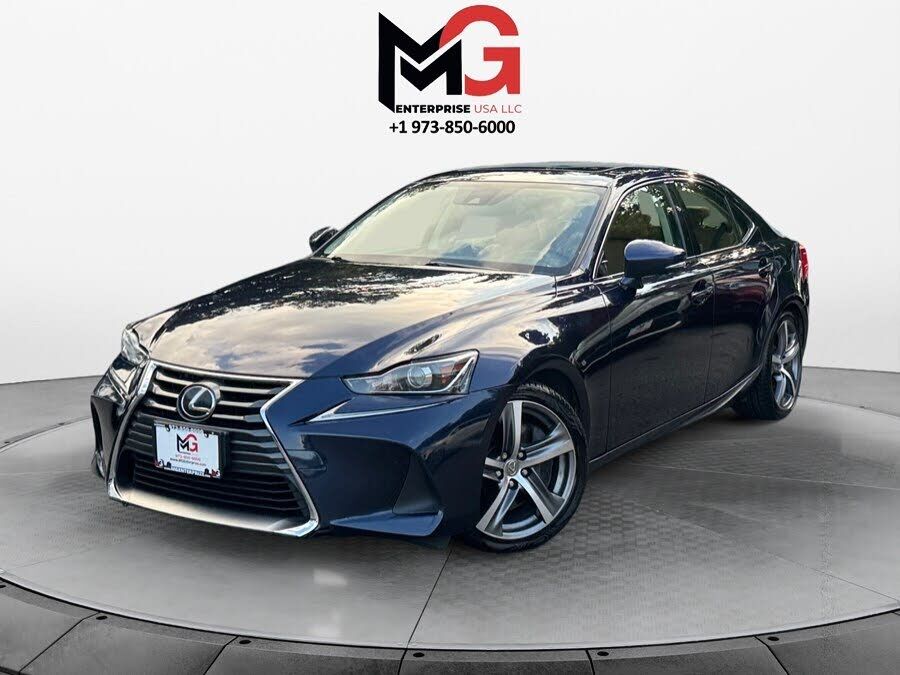 2017 LEXUS IS