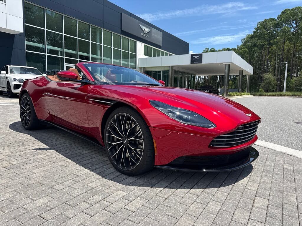 2023 ASTON MARTIN DB11