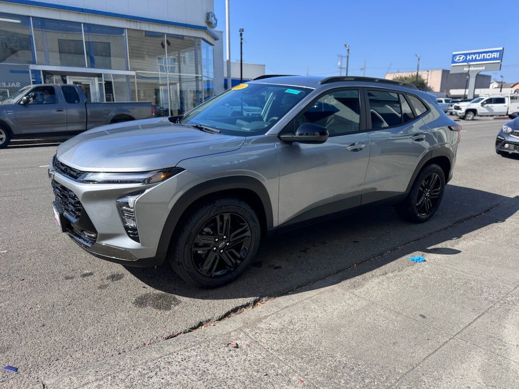 2026 CHEVROLET Trax