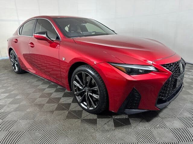 2022 LEXUS IS