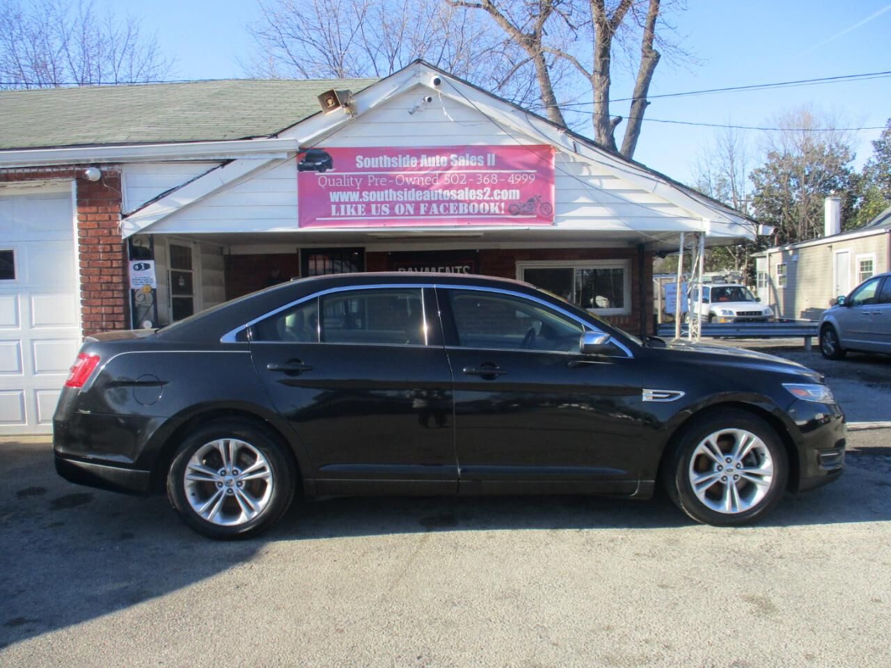 2013 FORD Taurus