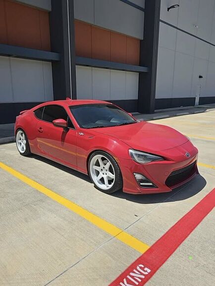 2016 TOYOTA Scion
