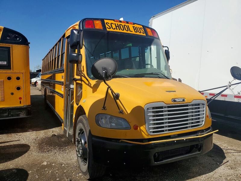 2013 FREIGHTLINER B2 Bus Chassis