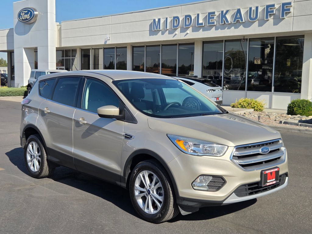 2017 FORD Escape