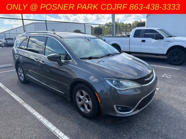 2017 CHRYSLER Pacifica
