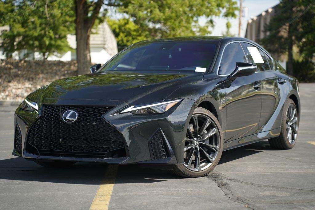 2025 LEXUS IS