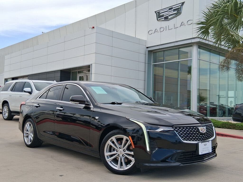 2022 CADILLAC CT4