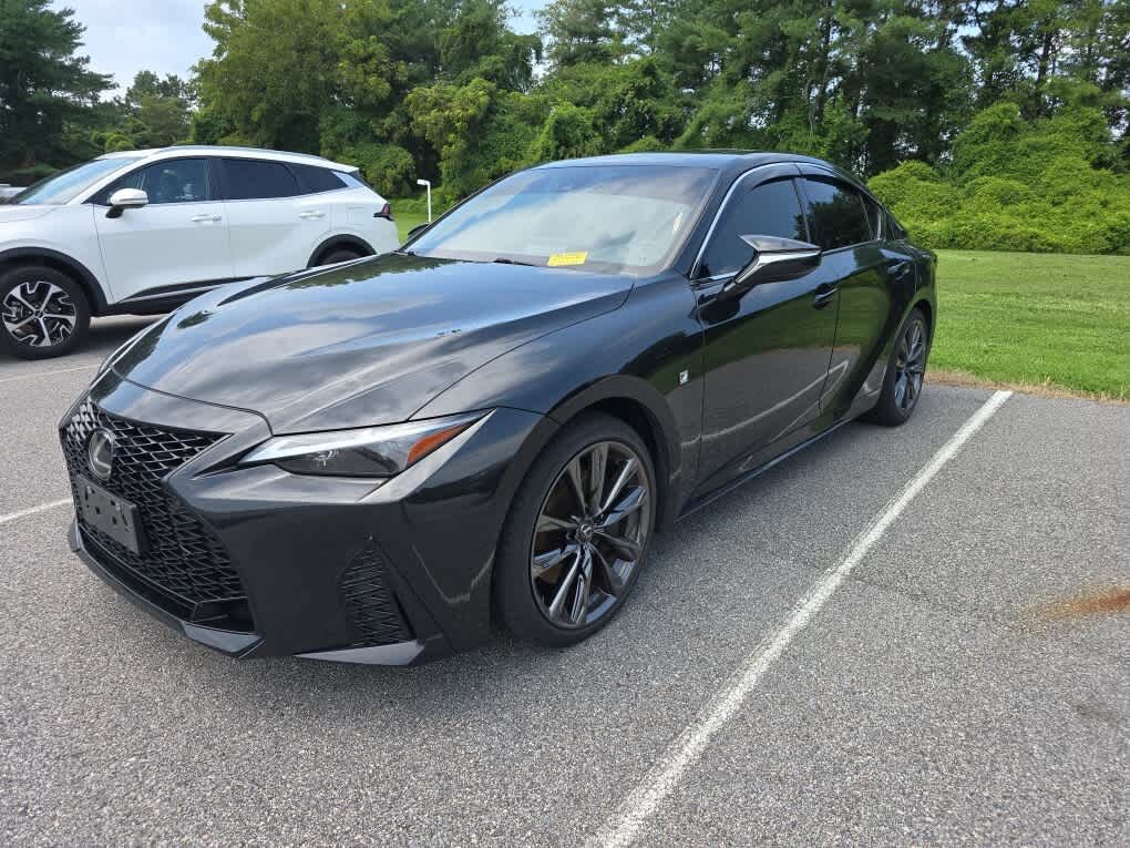 2023 LEXUS IS