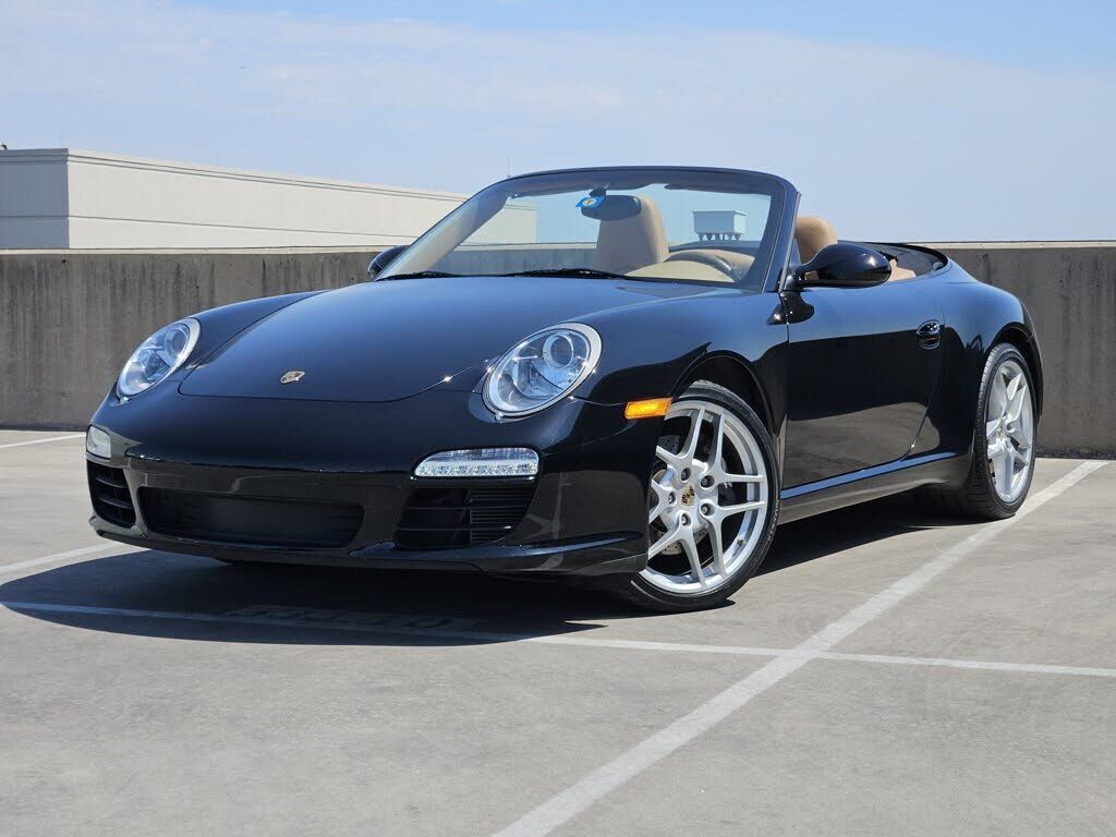 2011 PORSCHE 911