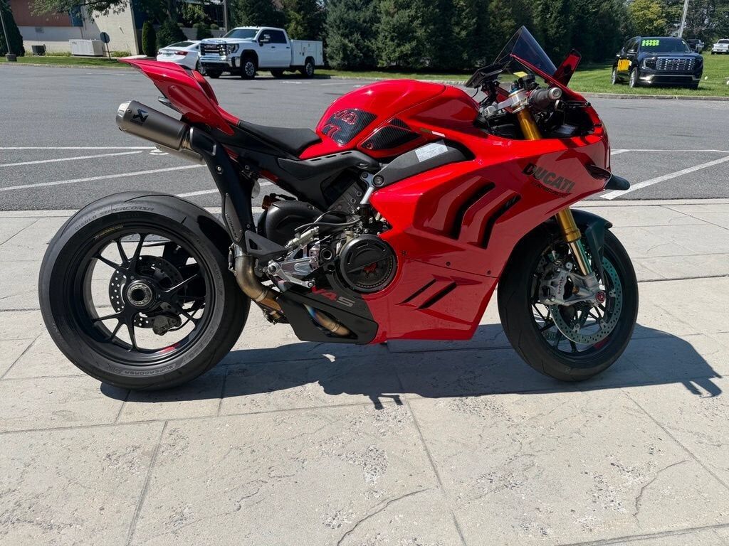 2023 DUCATI Panigale