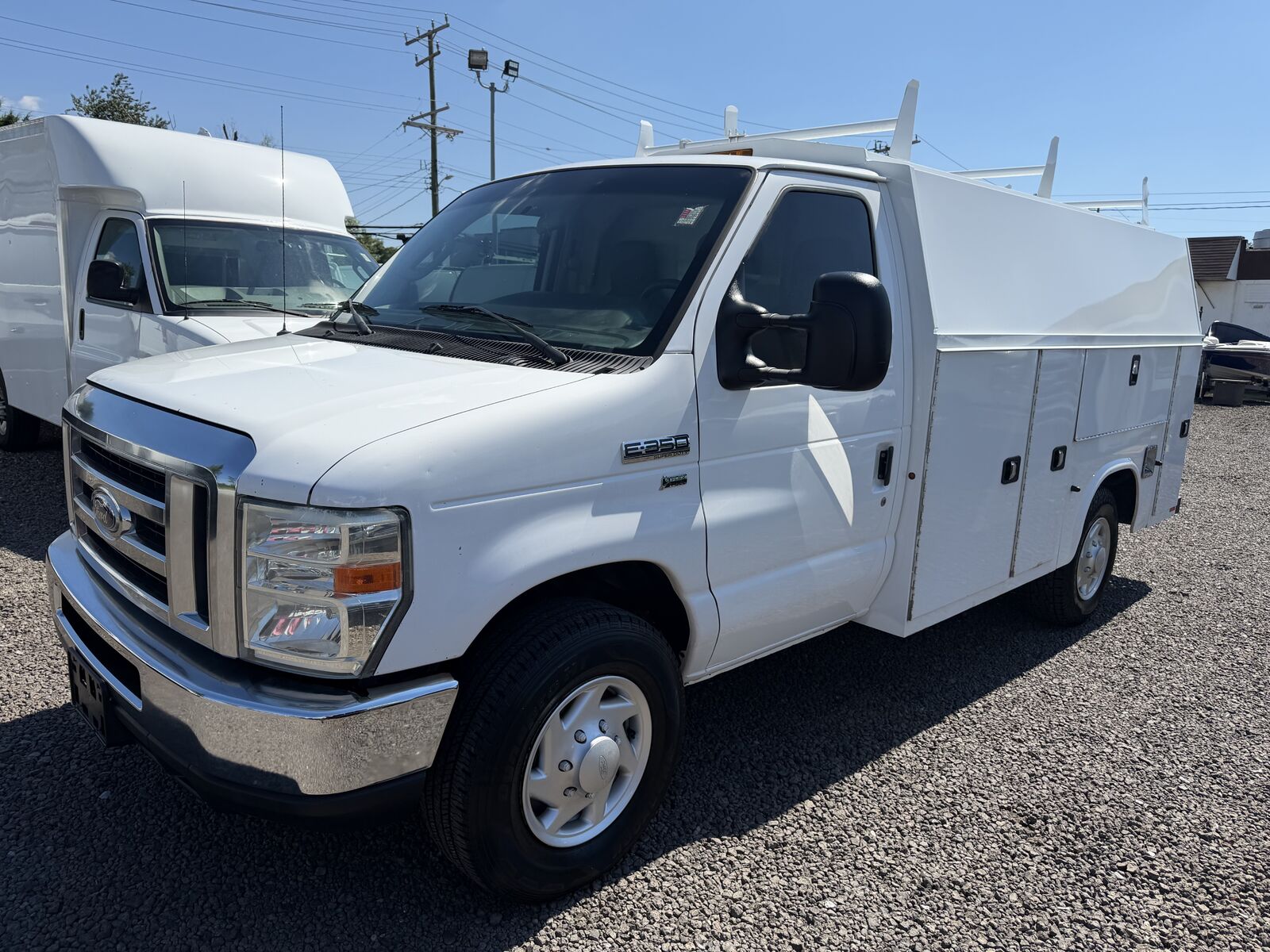 2016 FORD E-350