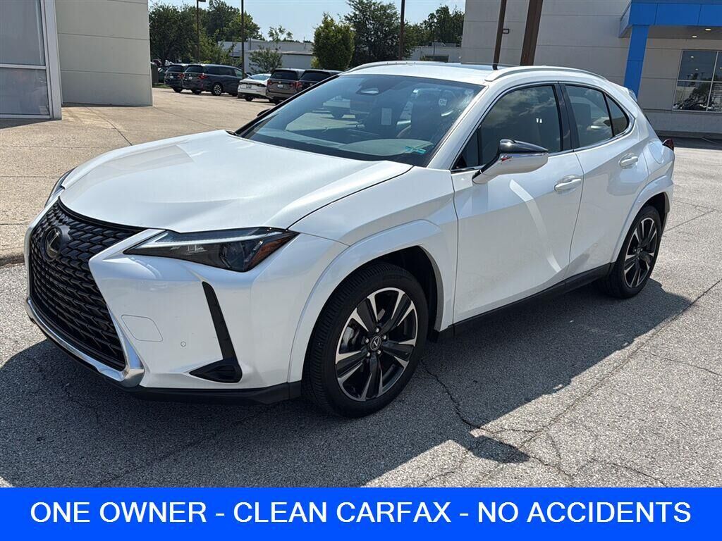 2025 LEXUS UX