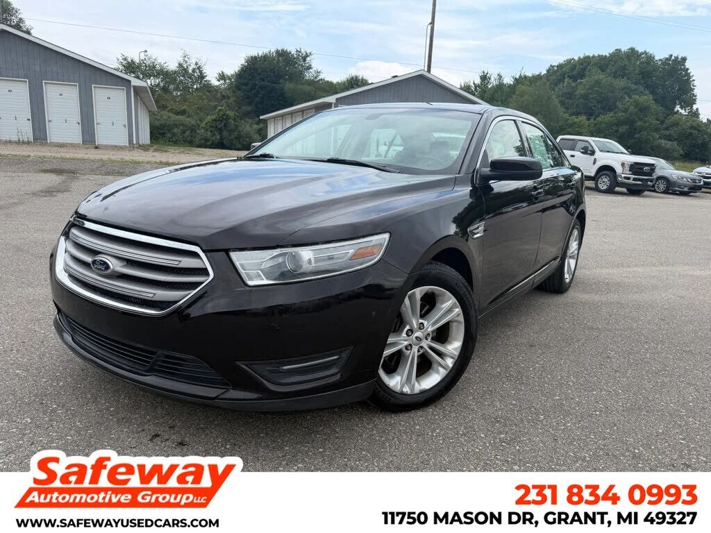 2013 FORD Taurus