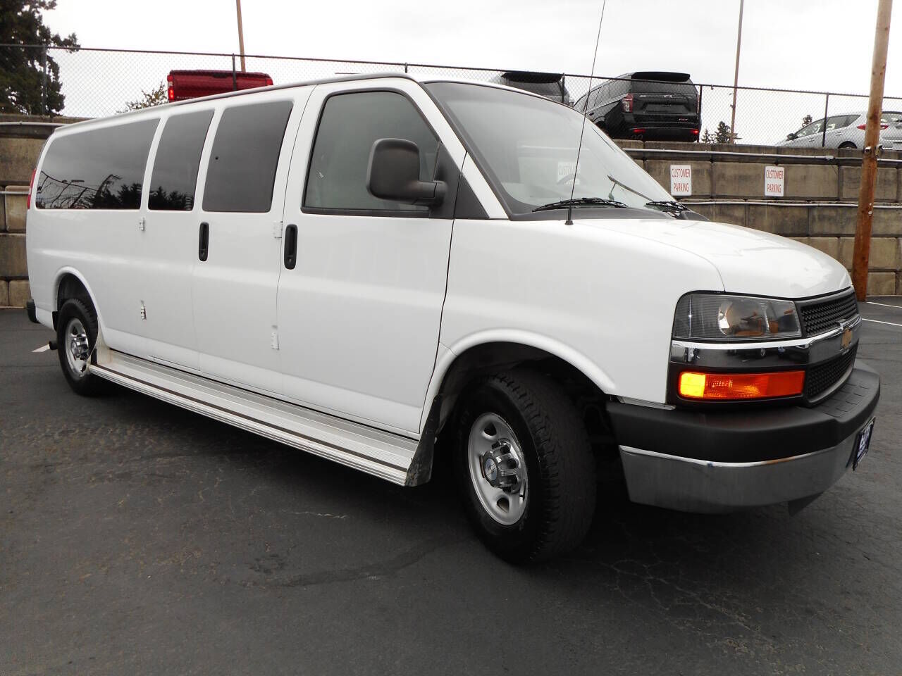 2016 CHEVROLET Express