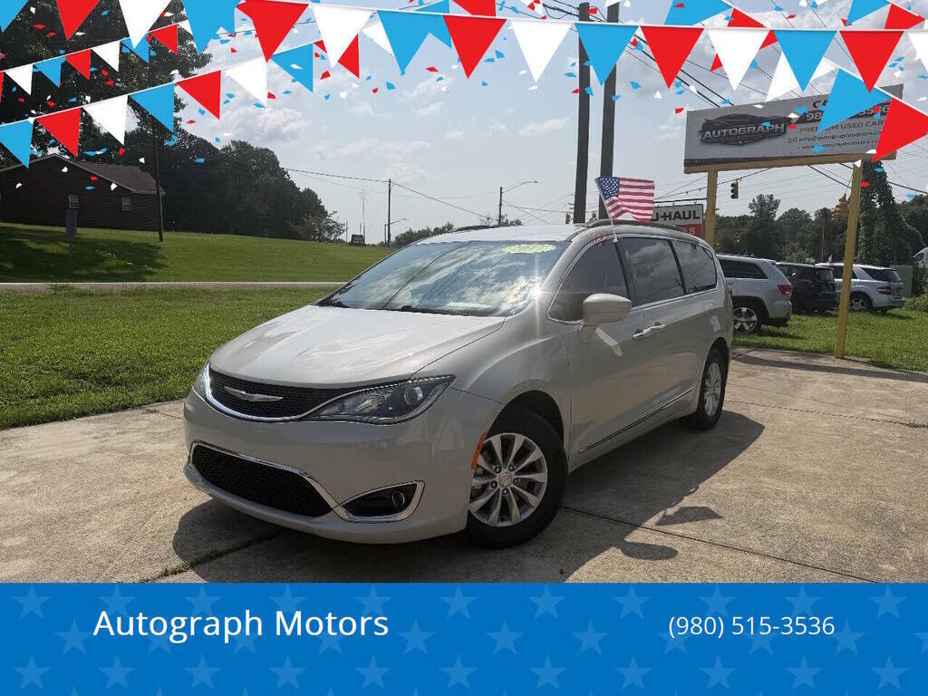 2017 CHRYSLER Pacifica