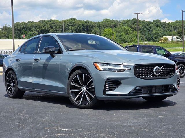 2023 VOLVO S60