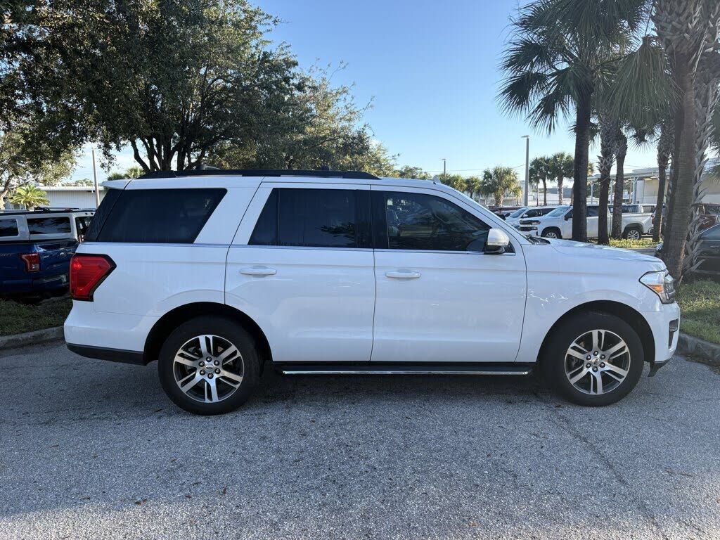 2023 FORD Expedition