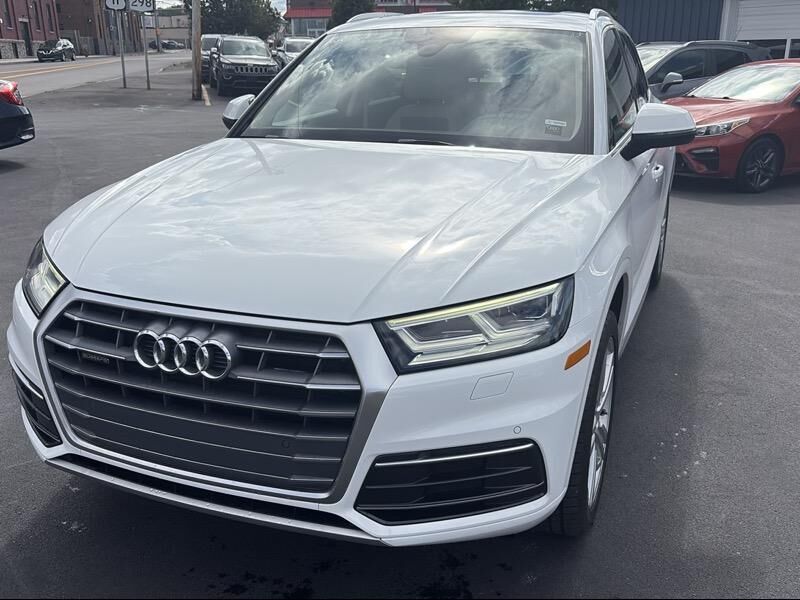2018 AUDI Q5