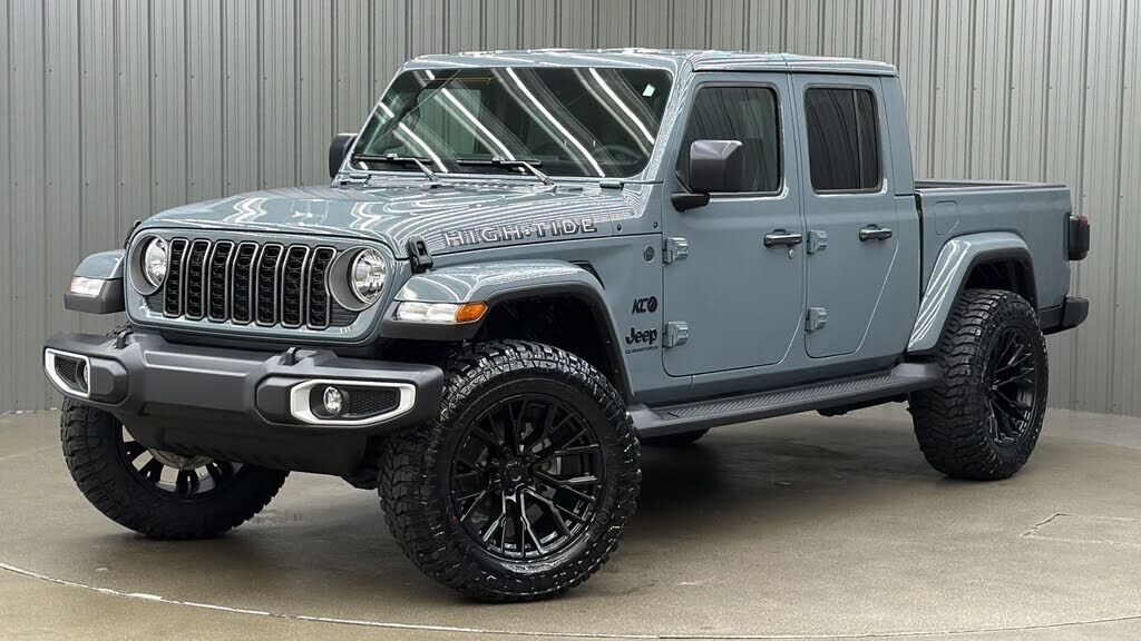 2025 JEEP Gladiator
