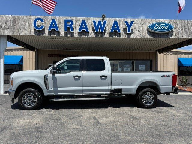 2025 FORD F-250