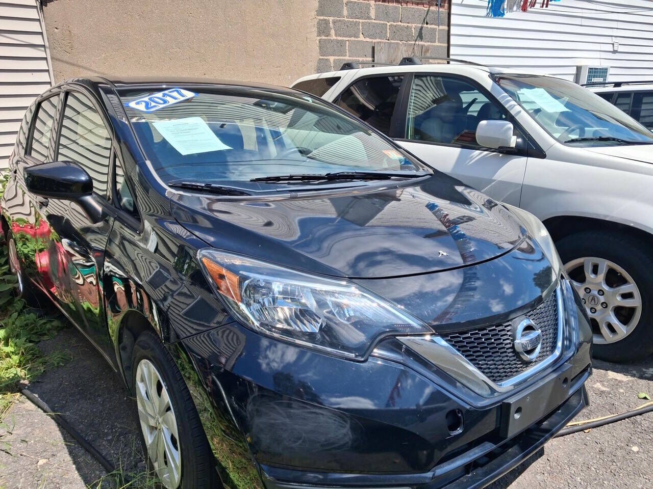 2017 NISSAN Versa
