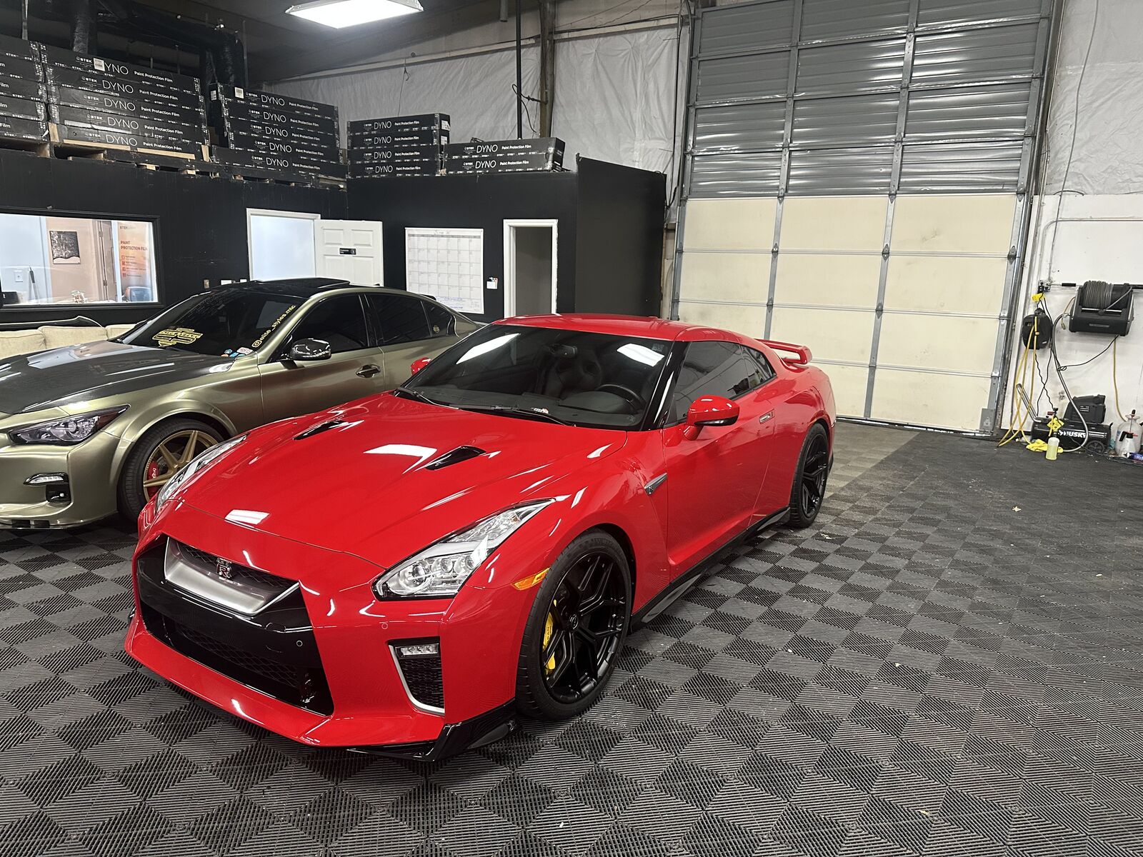 2021 NISSAN GT-R